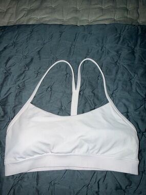 White Lululemon Flow Y Bra Nulu: Light support A-B Cup